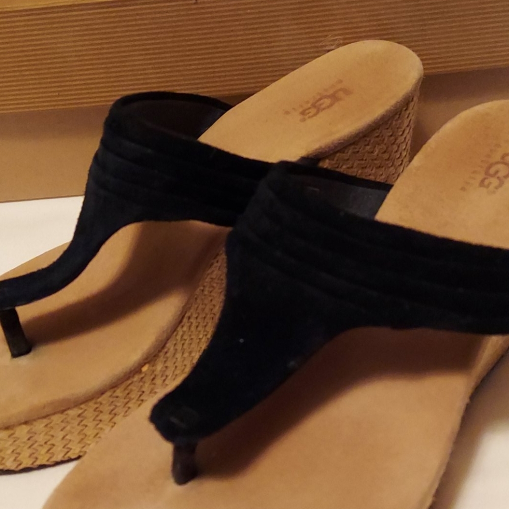 UGG Zamora BLK - Picture 5 of 5